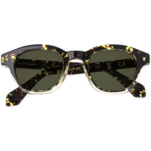 Die Epos Otello-Sonnenbrille aus braun Acetat mit grun Gläsern ist luxuriös und von großem Stil für einen klassischen und raffinierten Mann, der Schneiderkunst und hochwertige Objekte liebt
